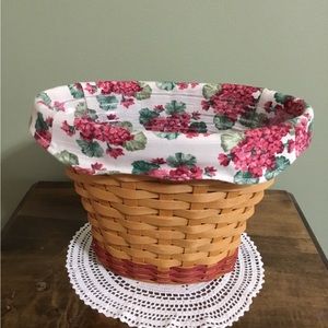 LONGABERGER 2002 MAY GERANIUM BASKET